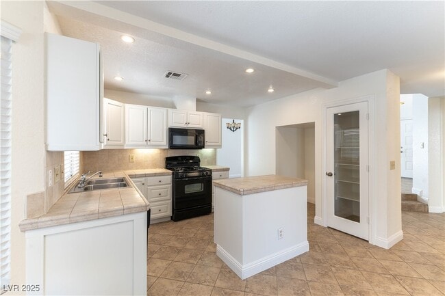 Building Photo - 1464 Harmony Hill Dr