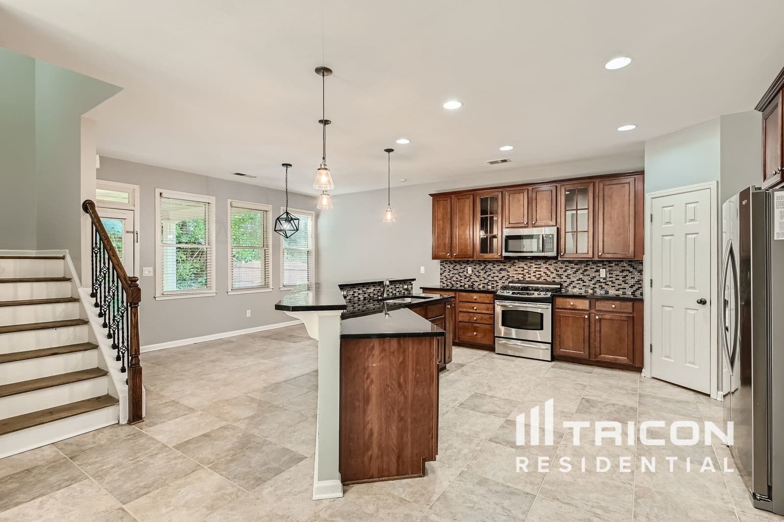 Building Photo - 9124 Loxford St