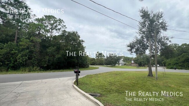 Building Photo - 1984 Agora Cir SE