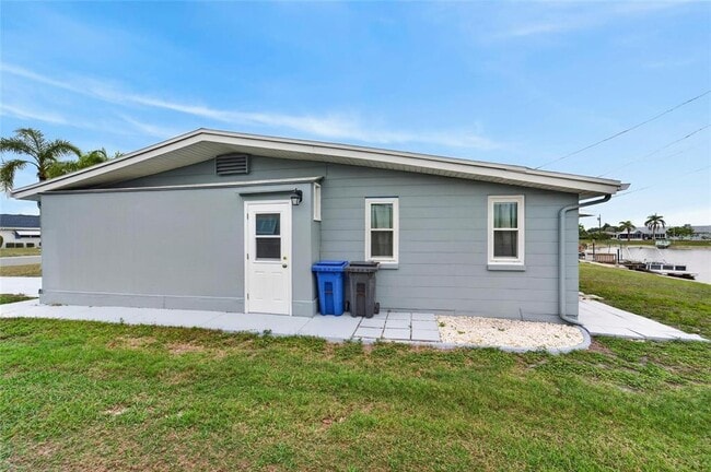 Building Photo - 1201 Fordham Dr