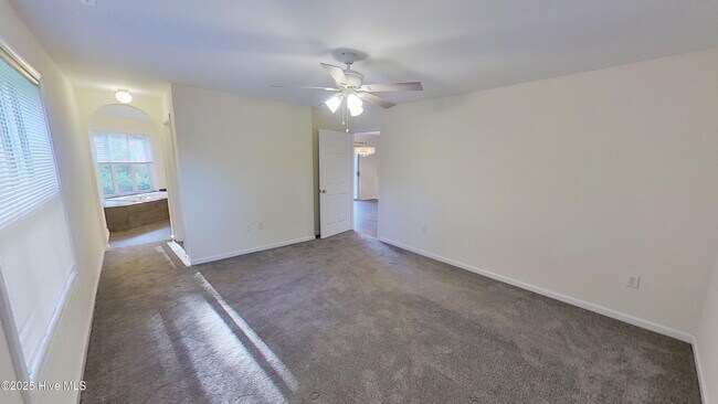 Building Photo - 4158 Breezewood Dr