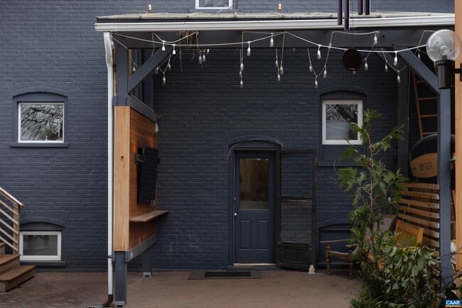 Building Photo - 1219 Gordon Ave