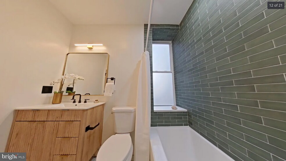 Building Photo - 1613 N 33rd St