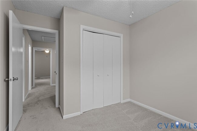 Building Photo - 2613 Chancer Dr