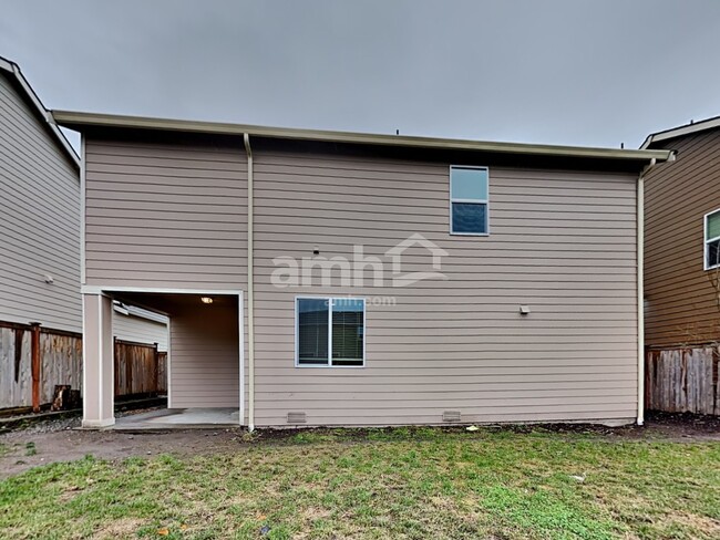 Building Photo - 945 Riggs Dr E