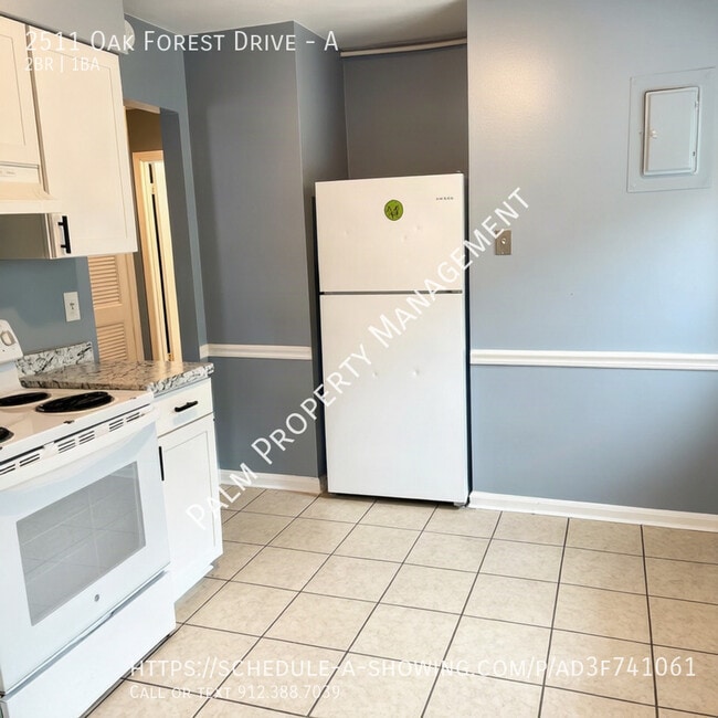 Building Photo - 2511 Oak Forest Dr