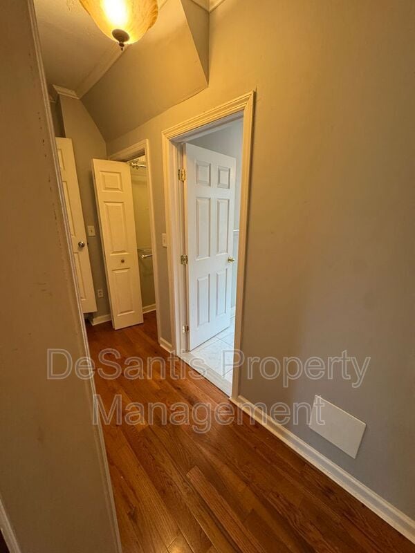 Building Photo - 5424 Harrison St