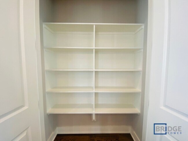 Building Photo - 2202 Arabelle St