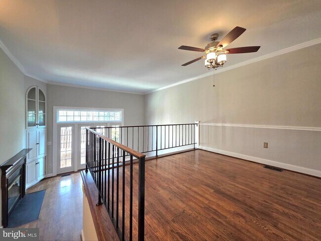 Building Photo - 117 Shooters Ct