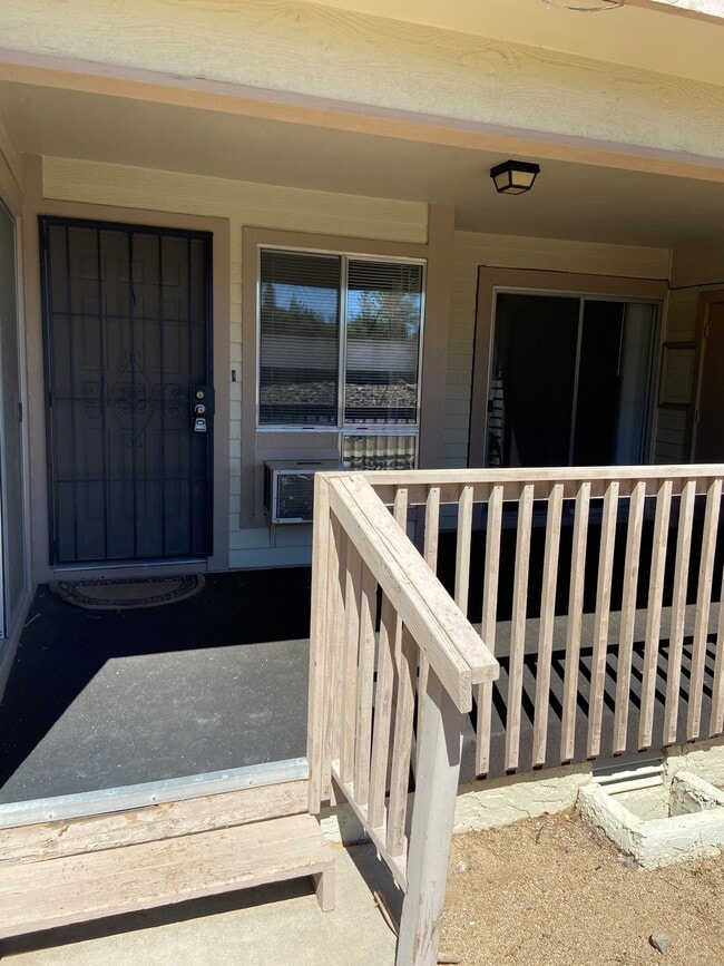 Building Photo - 3083 Shoshone Pl