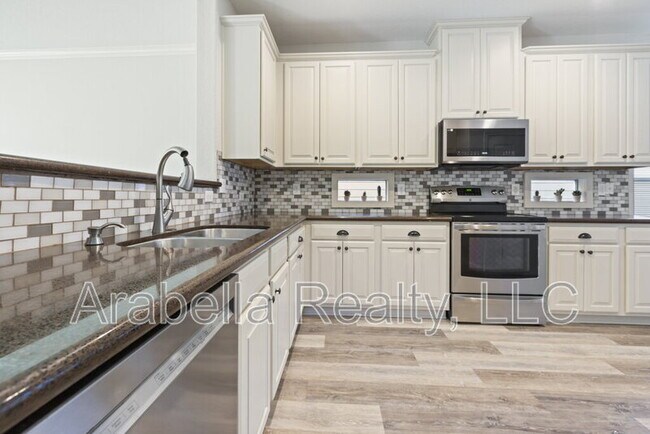 Building Photo - 208 Dove Run