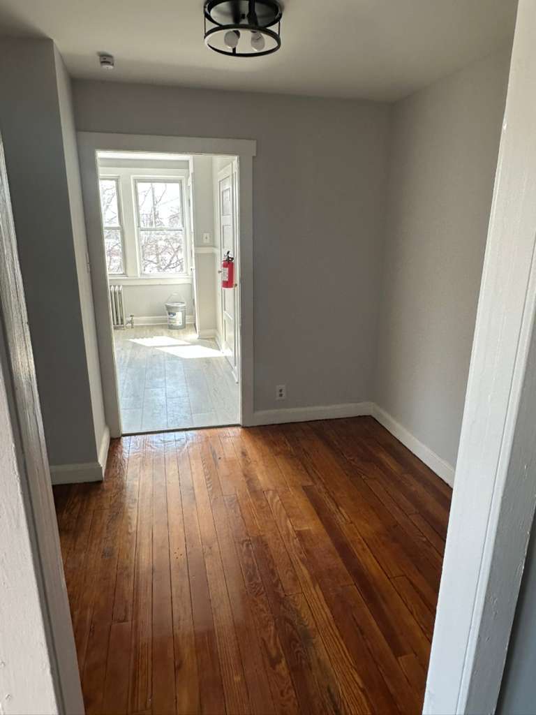 Building Photo - 55 James St