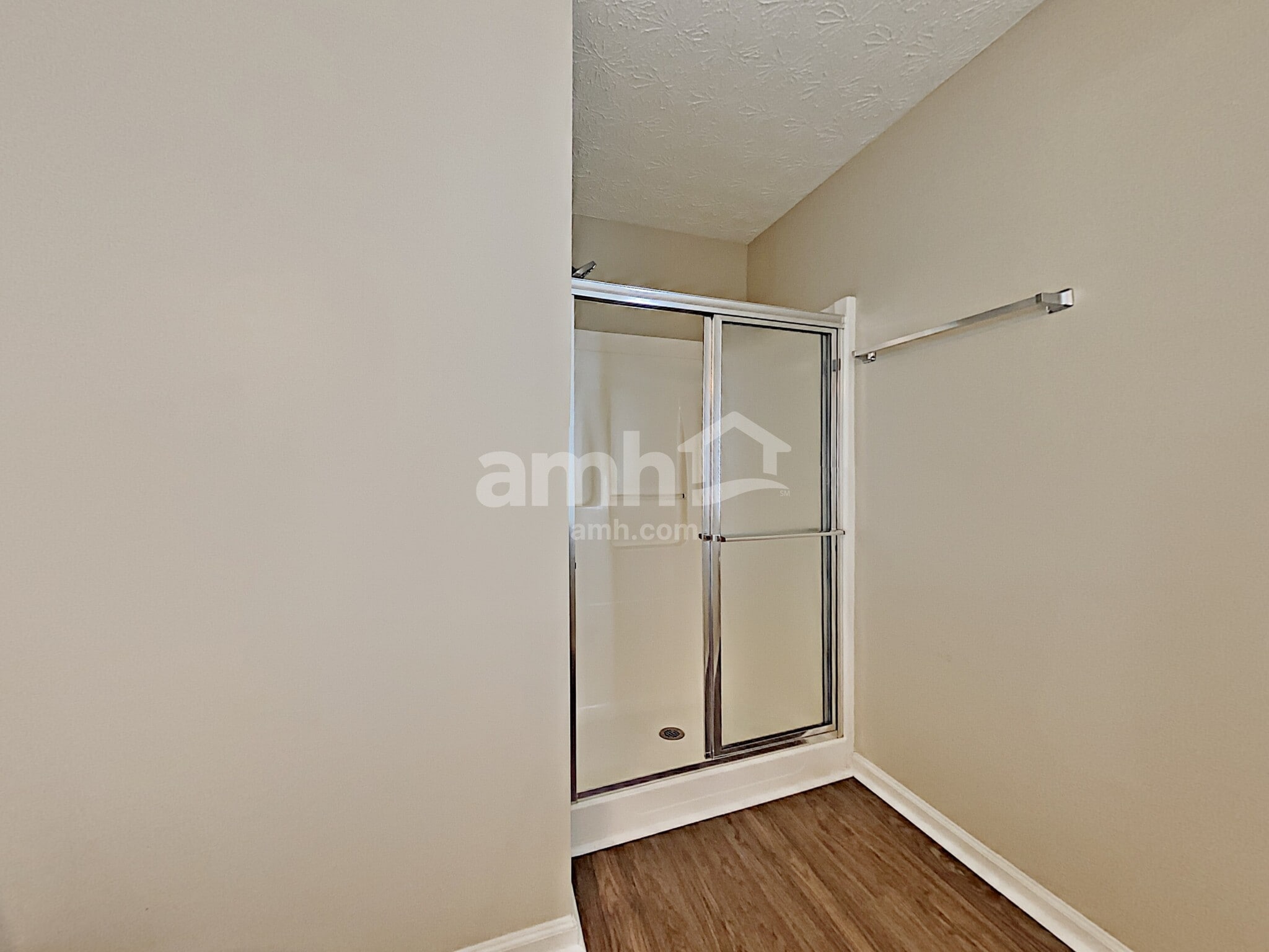 Building Photo - 325 Split Rail Way