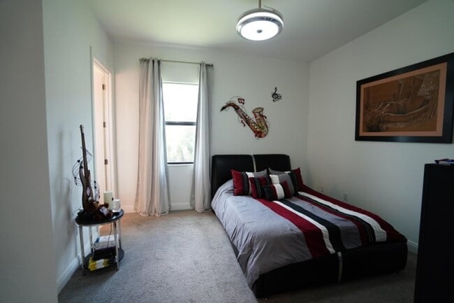 Building Photo - 15750 Longboat Key Dr