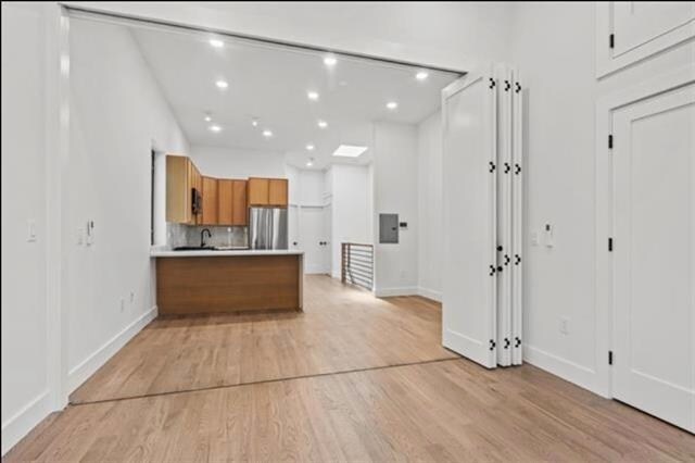 Building Photo - 41 47th St