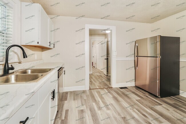 Building Photo - 3022 Hartlage Ct