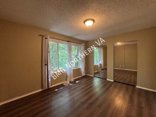 Building Photo - 2177 White Cornus Ln