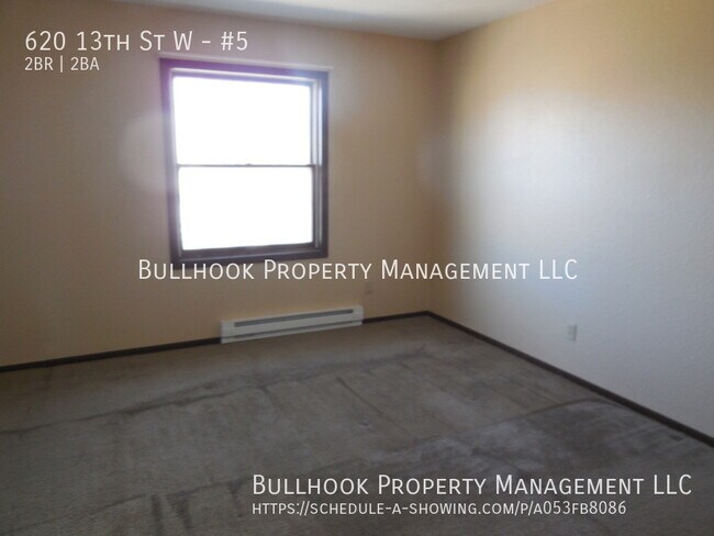 Building Photo - 620 13th St W