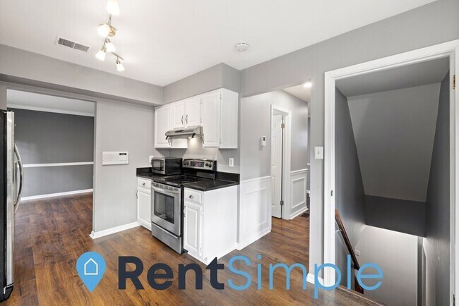 Building Photo - 3920 Bokel Dr