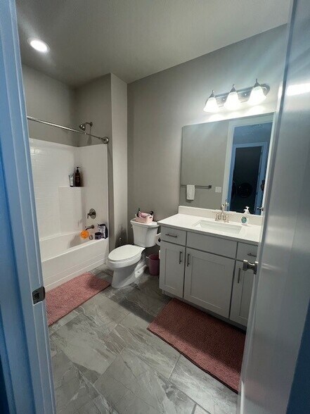 Building Photo - 11123 S Kestrel Rise Rd