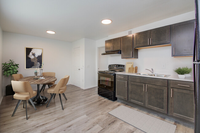 Dining Area - Sunset Gardens Apartments