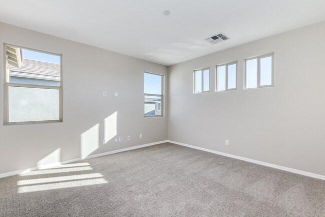 Building Photo - 3786 E Robert St