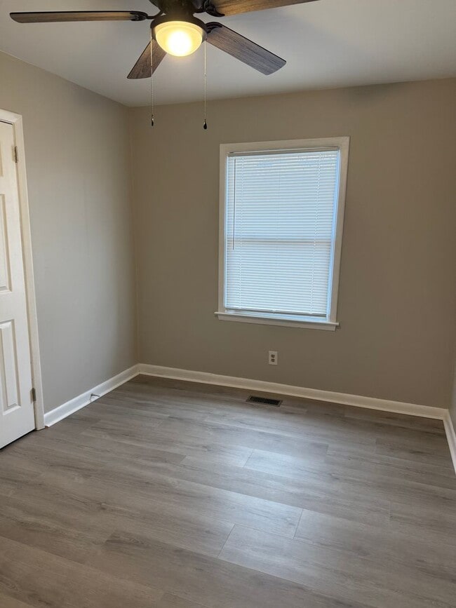 Building Photo - Renovated 3 Bedroom Across From N Elm Village!