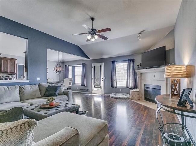 Building Photo - Edmond home with Storm Shelter