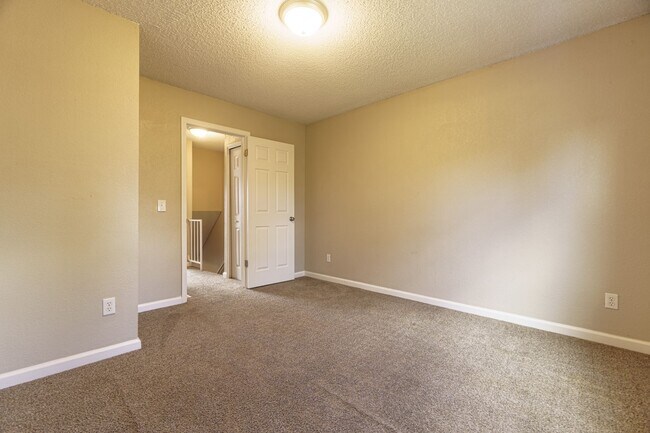 Building Photo - 4030 Baytown Dr