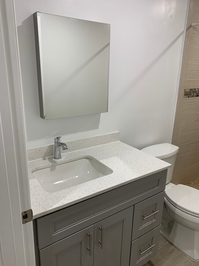 Main Bath - 350 W 36th St