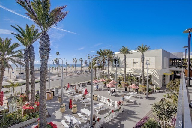 Building Photo - 16562 Regina Cir