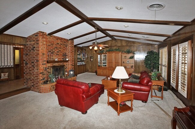 Building Photo - Spacious Puckett home for rent!