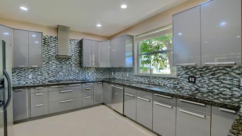 Building Photo - 18271 Coral Isles Dr