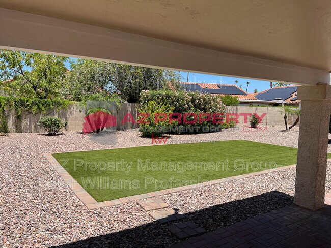 Building Photo - 6732 W Kimberly Way