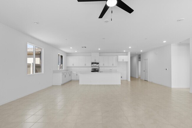 Building Photo - 79131 Sangria Ct