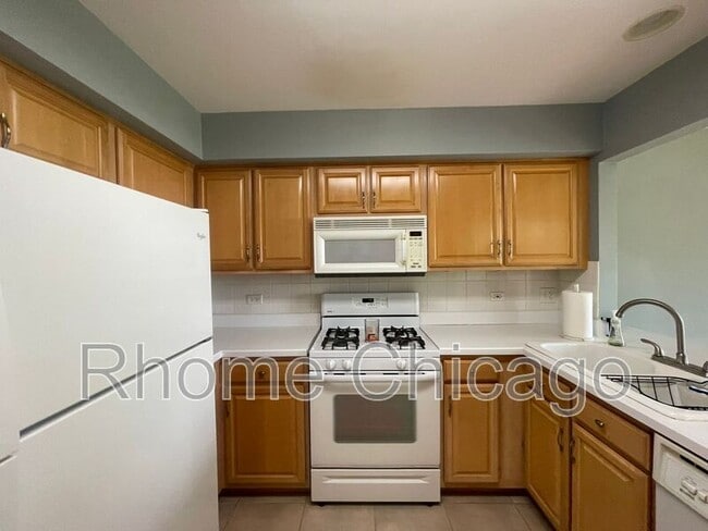 Building Photo - 1028 Silvana Ct