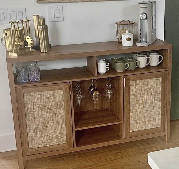 fully equipped bar and coffee station - 55 Weatherby St SE