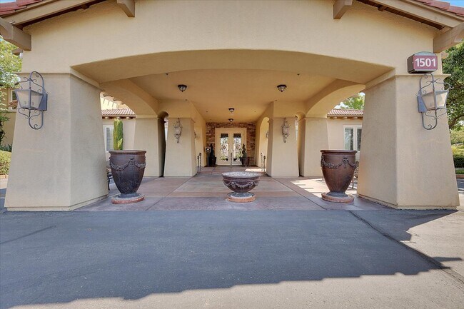 Building Photo - 1501 Secret Ravine Pkwy