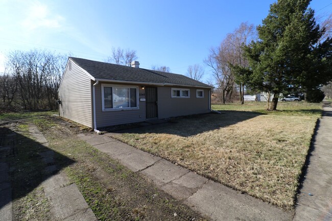 Building Photo - 4 Bedroom Home in Marshalltown