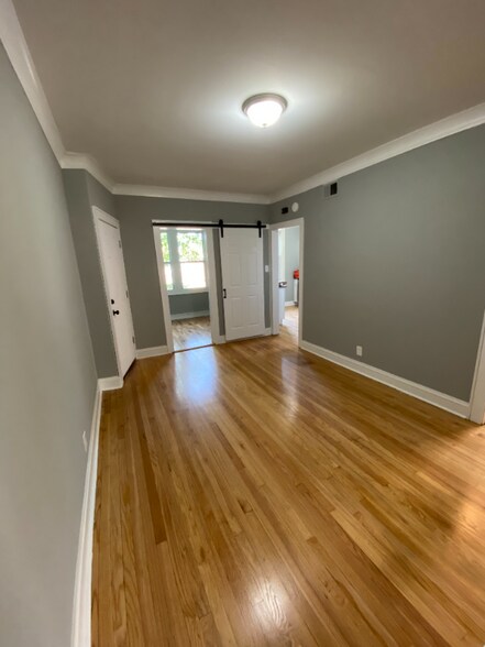 Building Photo - 6640 S Fairfield Ave
