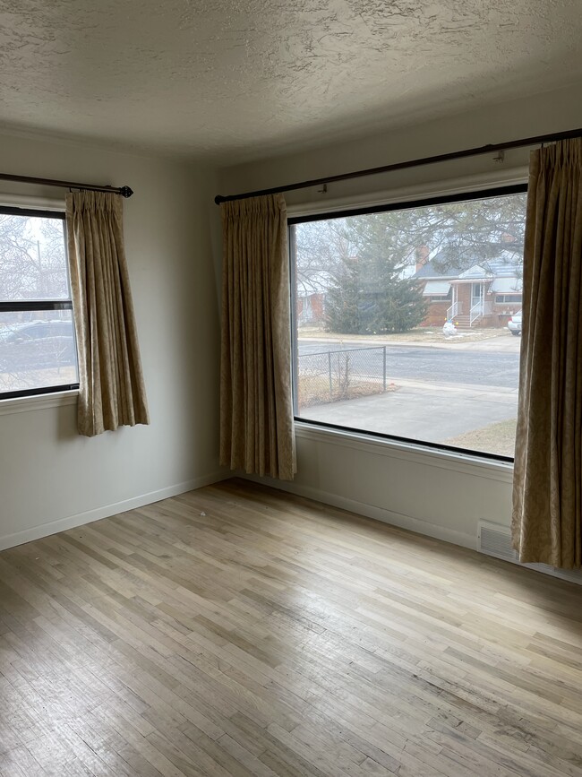 Upstairs living room - 5472 S 2200 W