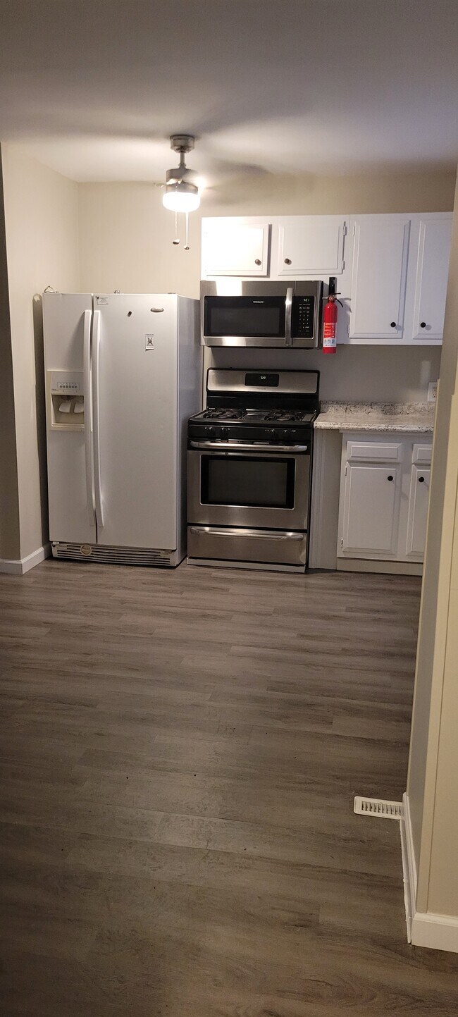 Building Photo - 1109 Chester St