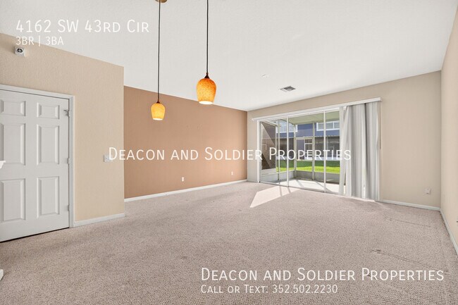 Building Photo - 4162 SW 43rd Cir