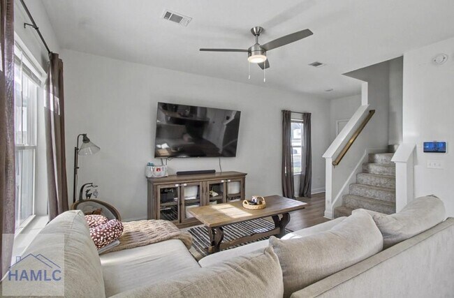 Building Photo - 1052 Grayson Ave