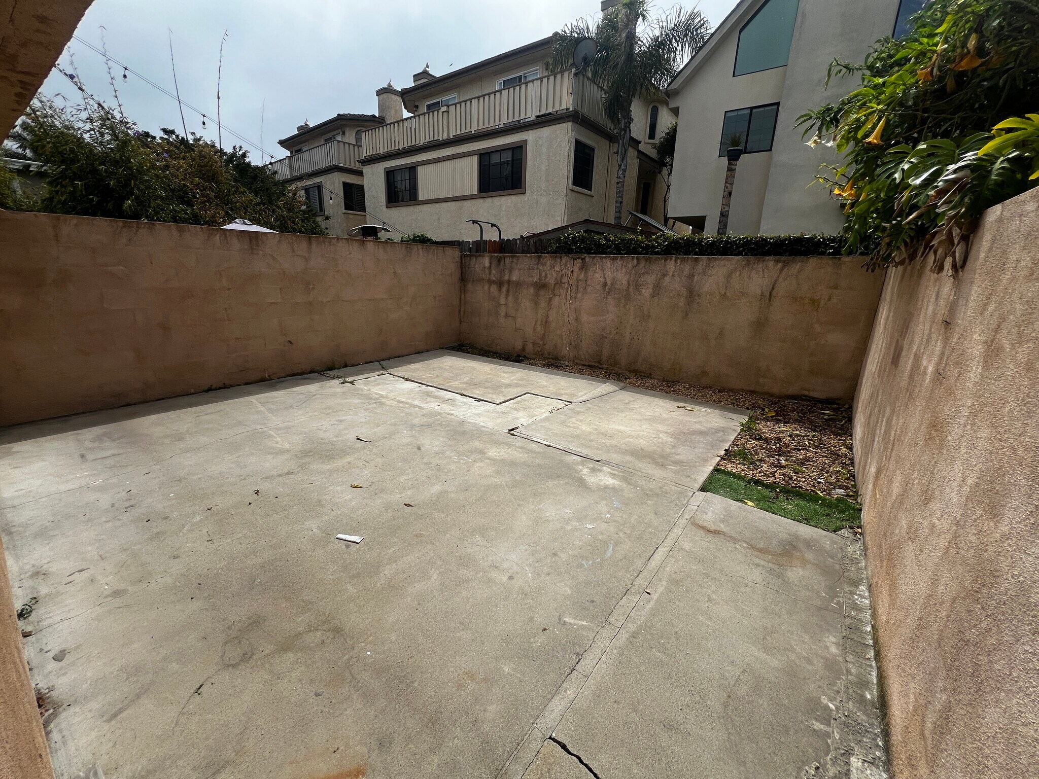 Building Photo - 1110 Hingham Ln