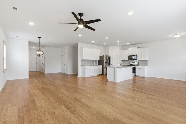 Building Photo - 3153 Chaplins Trce