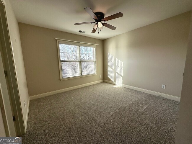 Building Photo - 5605 Upper Creek Ct