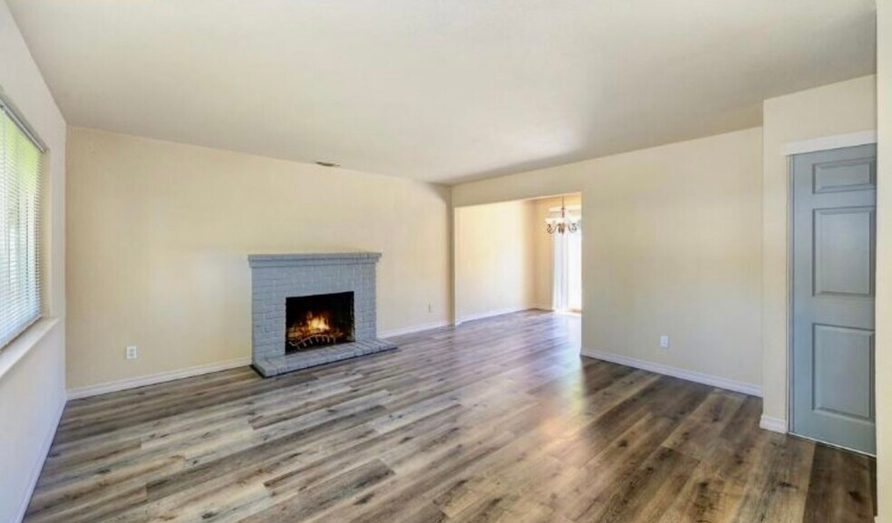 Building Photo - 7465 24th St