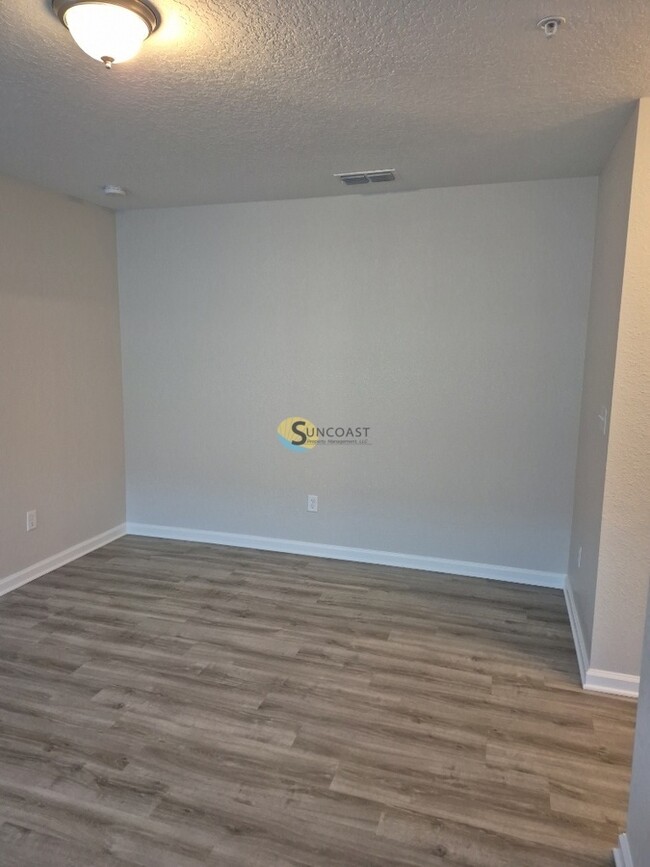 Building Photo - 9085 Western Way