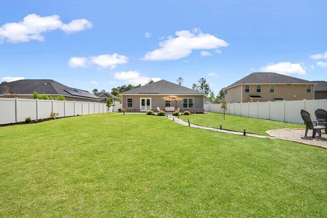 Building Photo - 725 Waterlily Ct